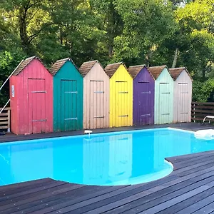 Les Cabanons Bed & Breakfast