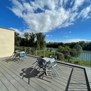 Le Preau De Hotel