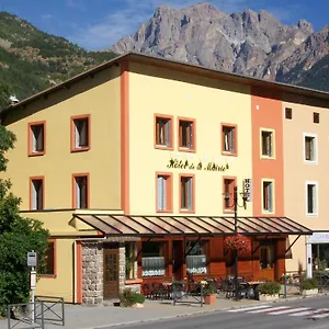 https://hotel-de-la-mairie-largentiere-la-bessee.fr-provencehotel.com